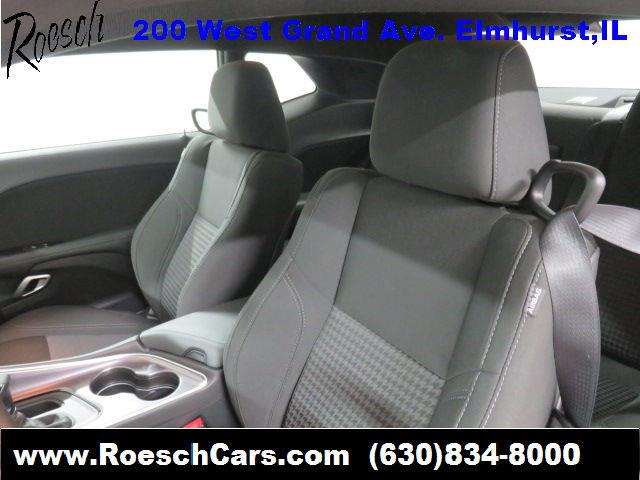 2017 Dodge Challenger SXT 2dr Coupe